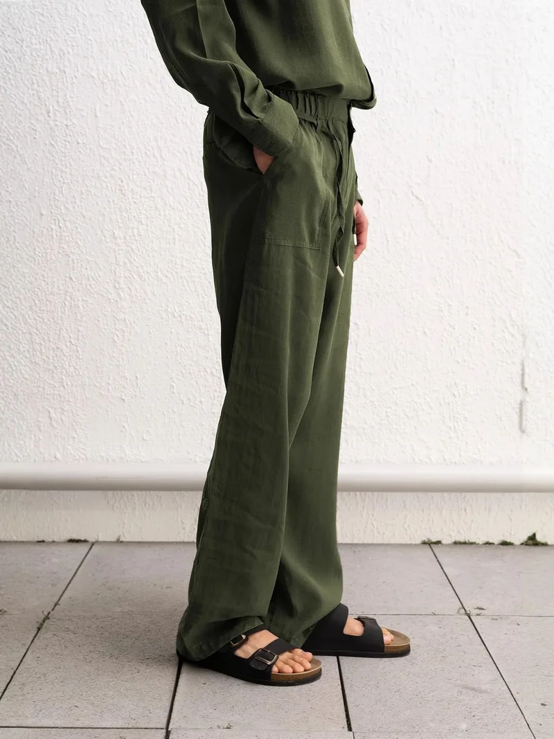 Giesto Khaki Green GIESTO Relaxed Fit Pleated Pants for Men | Best Price UAE